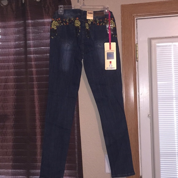 Jeans - Picture 2 of 2